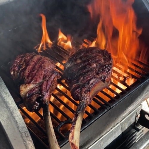 Tomahawk de Boeuf